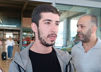 Bosna Hersek'te alıkonulan Deniz, memleketi Gaziantep'e geldi