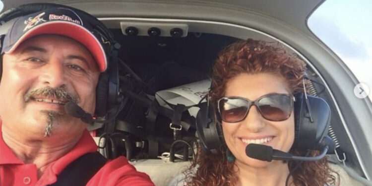 Uçak kazasında ölen öğretmen pilot Ünal Aster'in film gibi hayatı