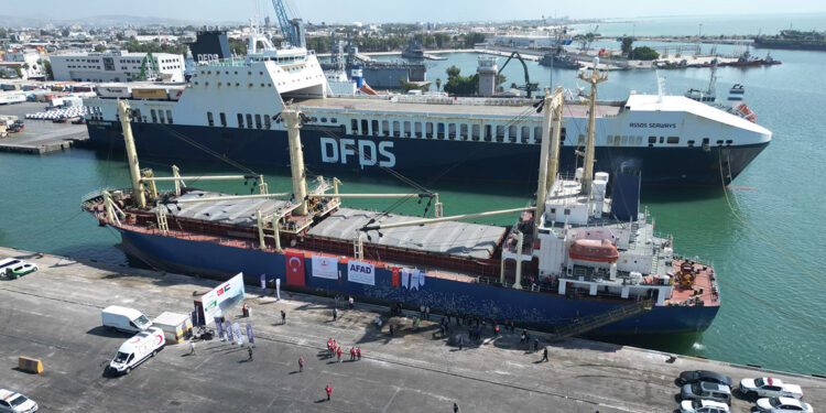 Bakan Yerlikaya: Sudan'a 2'nci İyilik Gemisi yola çıktı