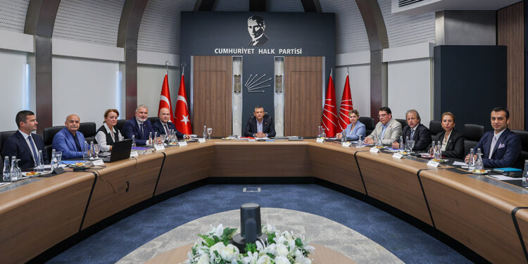 CHP'de Göç Politikaları Danışma Kurulu Toplantısı gerçekleştirildi