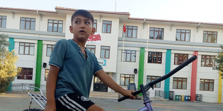 Çocukların oynadığı tüfek ateş aldı; 1 ölü, 1 yaralı