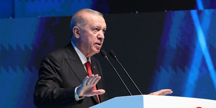 Irkçılık tuzağının merkez üssü sanal alemdir