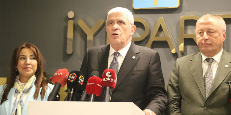 İzmir Fuarı'nın açılış tarihinin değişmesini ciddiyetsizliktir