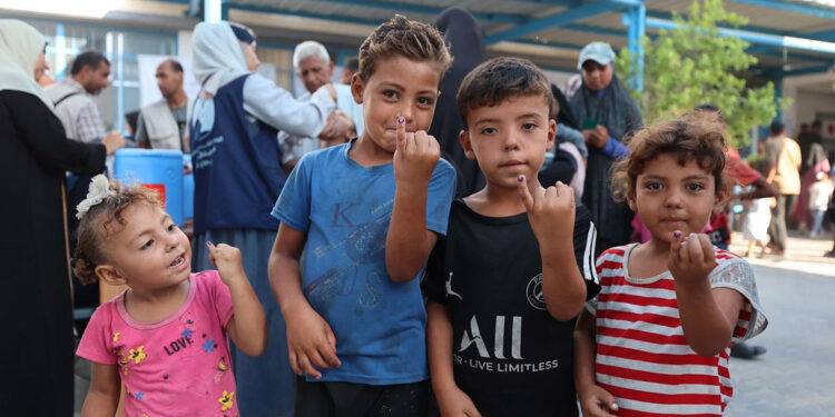 DSÖ: Gazze'de 446 binden fazla çocuk aşı oldu