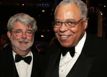 'Darth Vader'ın sesi James Earl Jones hayatını kaybetti