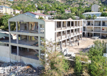 Deprem uzmanları uyardı; Okullarda güçlendirme çalışması başladı
