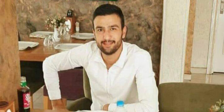 Evinin önünde uğradığı silahlı saldırıda öldü