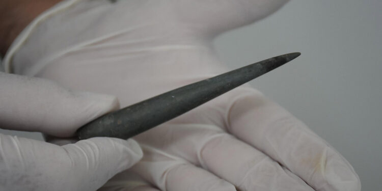 Egeli kadınlar 8 bin 200 yıl önce de güzelliğine düşkünmüş