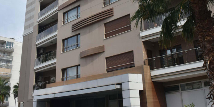 Eski sevgilisini öldürüp intihar etti