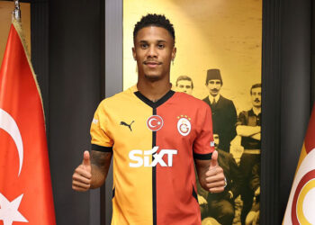 Ismail Jakobs Galatasaray'a transfer oldu