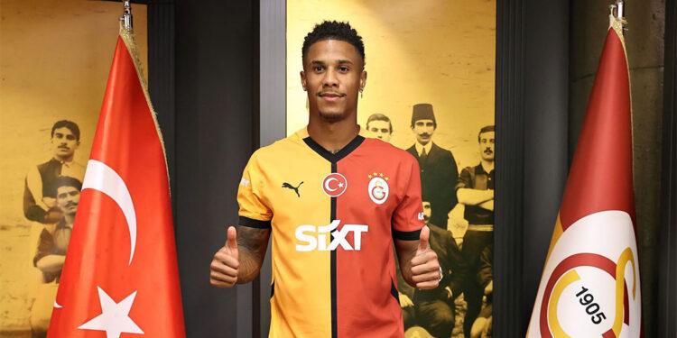 Ismail Jakobs Galatasaray'a transfer oldu