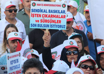Vergi vermemeye alışmış bunlar