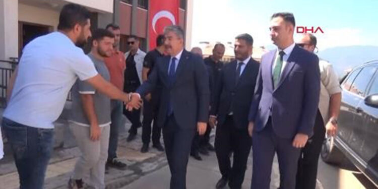 Hasanbeyli'de 541 konut ve köy evinin yapımı sürüyor