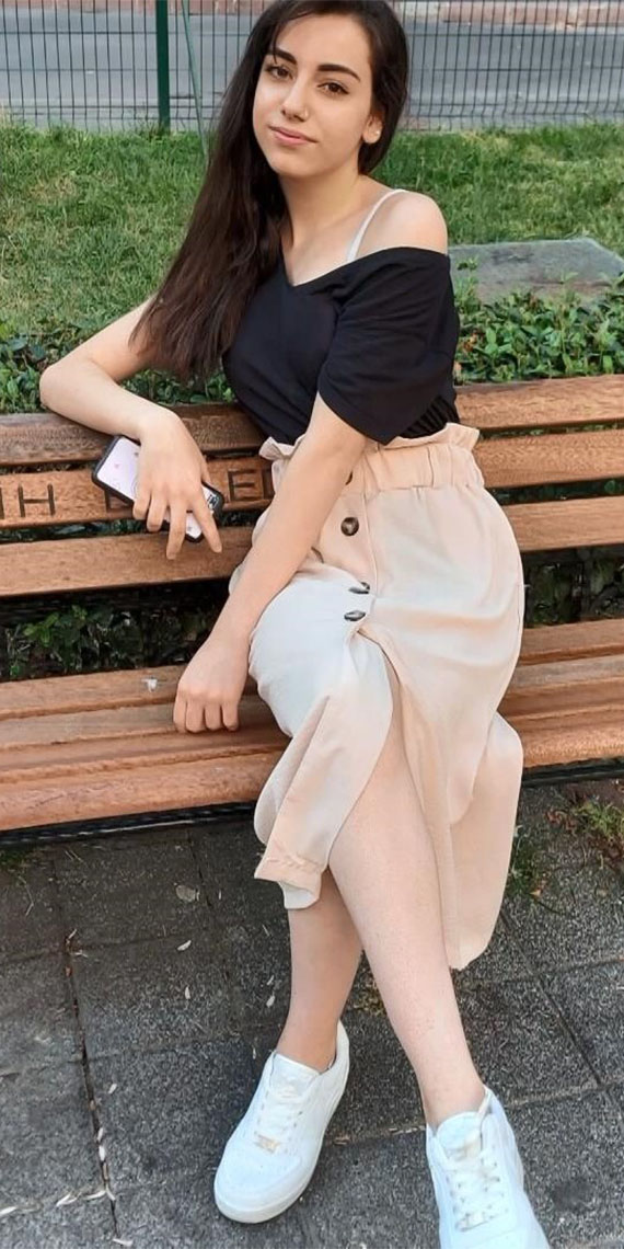 Fatih'te işlenen Melek Nur Özgener cinayeti davasında karar çıktı. Katil zanlısı Ercan Şahin'e ağırlaştırılmış müebbet hapis cezası verildi.