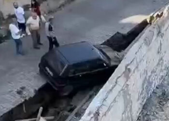 Güngören'de temel kazma çalışmasında istinat duvarı çöktü