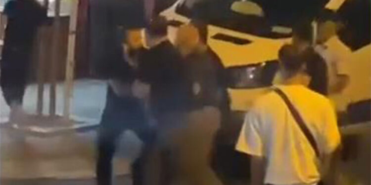 Cübbeli Ahmet Hoca'ya yumruklu saldırı