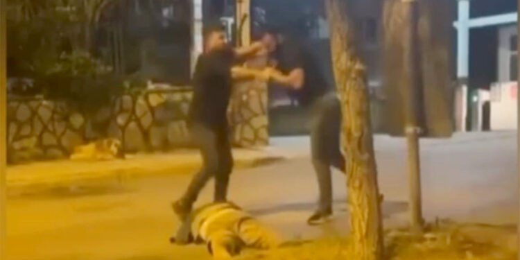 Pendik'te sinyal verme tartışması kavgaya dönüştü