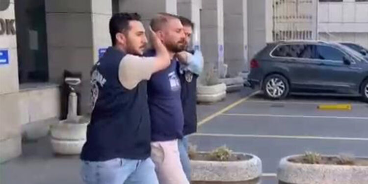 Atatürk'e ve Türk milletine hakaret eden kişi tutuklandı