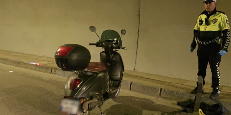 Üsküdar'da motosiklet kazası; 1 ölü 1 yaralı