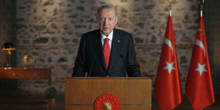 İleri teknolojilerin merkezi haline gelmeyi hedefliyoruz