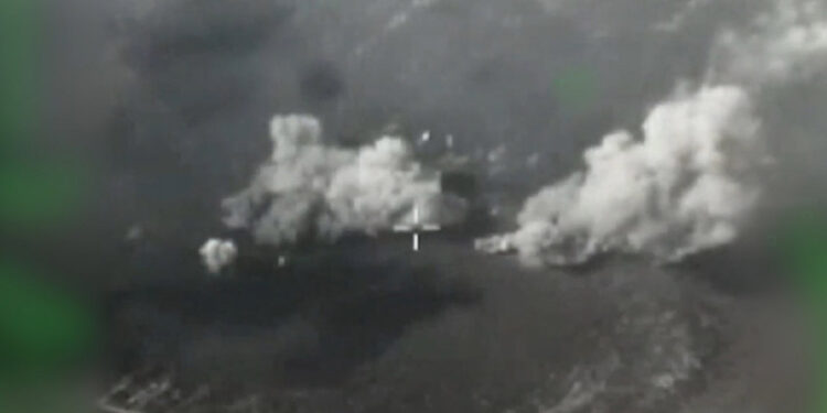 İsrail, Lübnan'da 180 noktaya hava saldırısı düzenledi