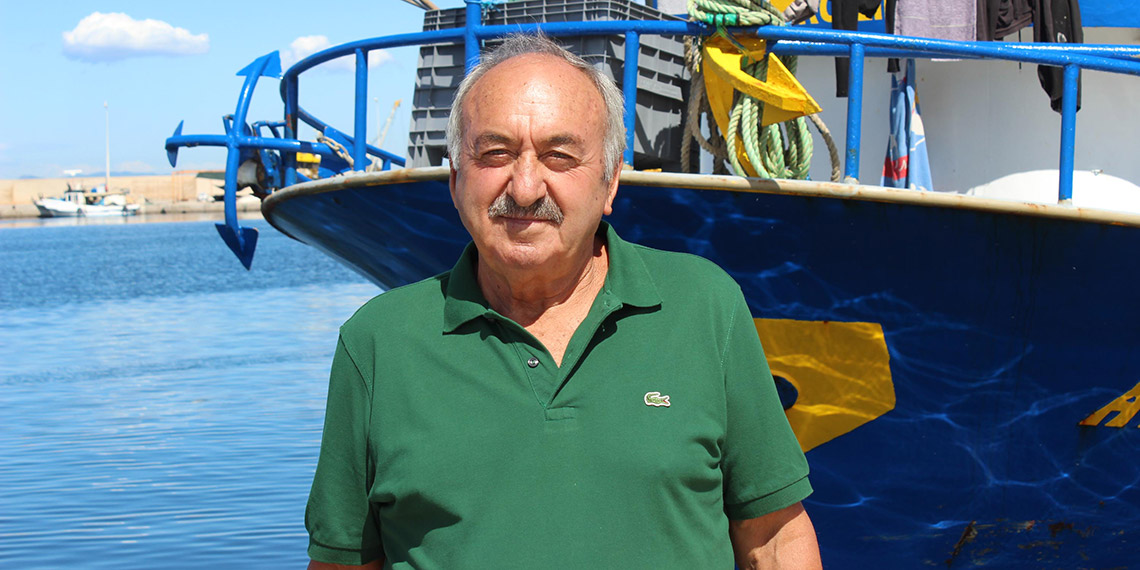 İzmir Körfezi'ndeki kirlilik balık satışlarını vurdu