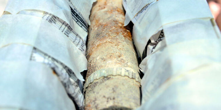 103 yıllık simge top mermisi deprem enkazından çıkarıldı