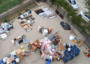 Kahramanmaraş'ta deprem yardımlarını satan 4 kişi tutuklandı