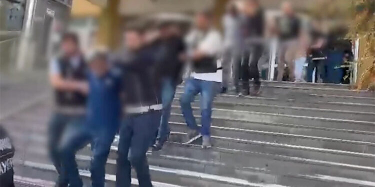 Kayseri'de uyuşturucu operasyonunda 17 tutuklama