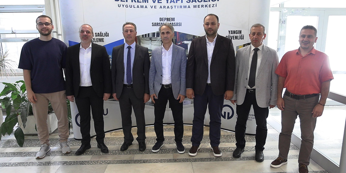 KTÜ’de deprem sonrası hasarlara yapay zeka destekli robotik köpek