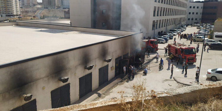 Mardin'de hastane trafosunda yangın