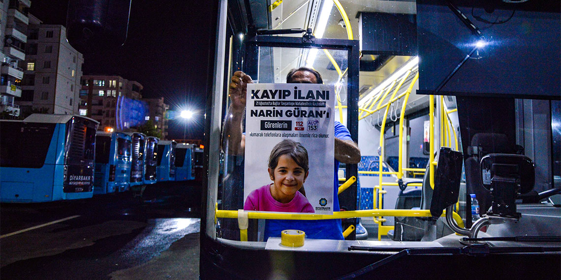 Diyarbakır'ın Bağlar ilçesi kırsal Tavşantepe Mahallesi'nde Kur’an kursundan çıktıktan sonra bir daha haber alınamayan Narin 14 gündür kayıp.