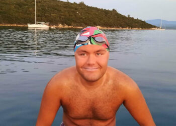 Otizmli ultra maraton yüzücüsü Tuna Tunca, hedefi için yola çıktı