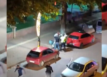 Polise mukavemet gösterip, silah çektiler