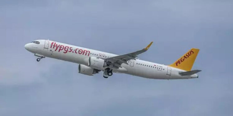 Pegasus, ‘çok dilde anons’ uygulamasını hayata geçirdi