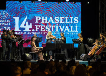 Phaselis Festivali, İlyun Bürkev ve Cameratalia konseriyle başladı