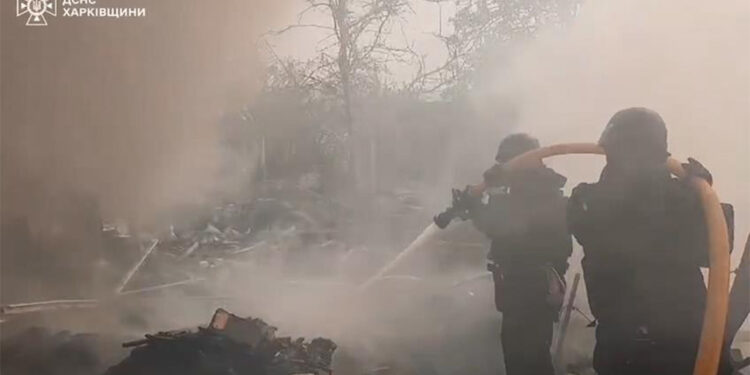 Rusya Harkiv'de hava saldırısı düzenledi; 2 ölü