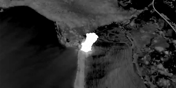 Ukrayna'nın doğusundaki Sumy bölgesi hedef alındı