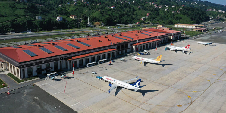 Rize-Artvin Havalimanı’nı 2,3 milyon yolcu kullandı