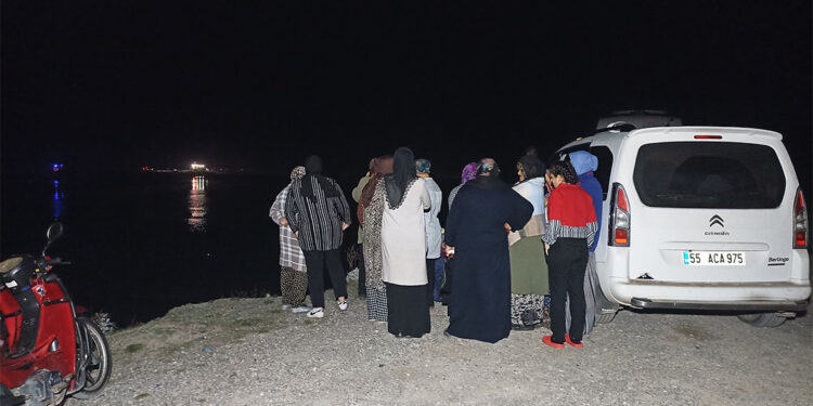 Balık tutarken alabora olan tekneden denize düşen 2 kişiden 1'i kayıp