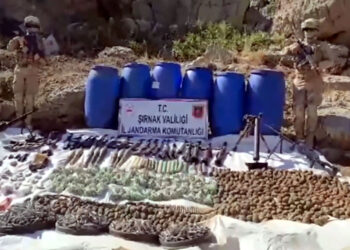 Gürz-12 Operasyonu'nda teröristlerin mağarası imha edildi