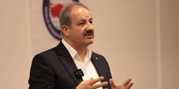 Sağlık profesyonellerinin esnek çalışabilecekleri sistem kurgulanmalı