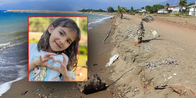 Sahilde tepecikten kayan kumun altında kalan Ezgi, hayatını kaybetti