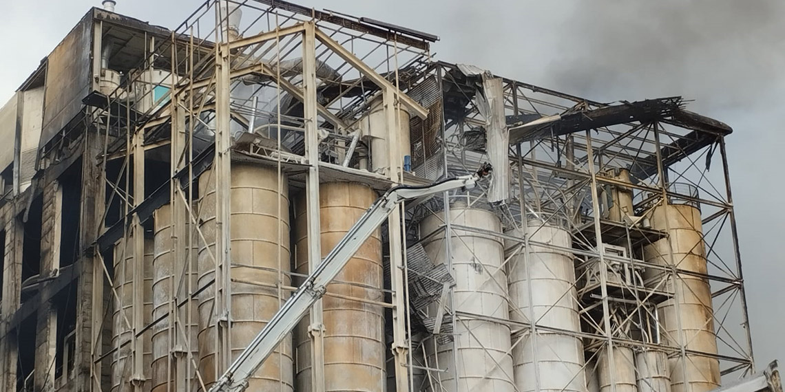 Sakarya'da makarna fabrikasında patlama: 6'sı ağır, 28 yaralı