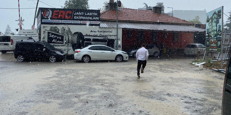 Samsun'da sağanak etkili oldu