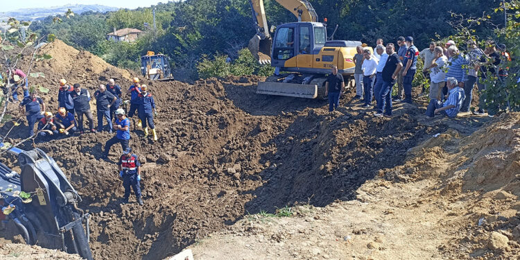 Samsun'da su kuyusu kazısında göçük; 2 ölü
