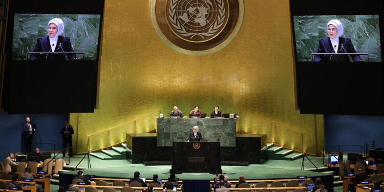 Sıfır Atık Hareketi'nin 7'nci yıl sloganı '7 yılda 7 kıtada' oldu