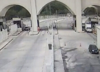 Sınırda polise kesici aletle saldıran Yunan sürücü tutuklandı
