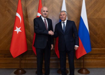 Numan Kurtulmuş, Rusya Federal Meclisi Devlet Duması Başkanı ile görüştü