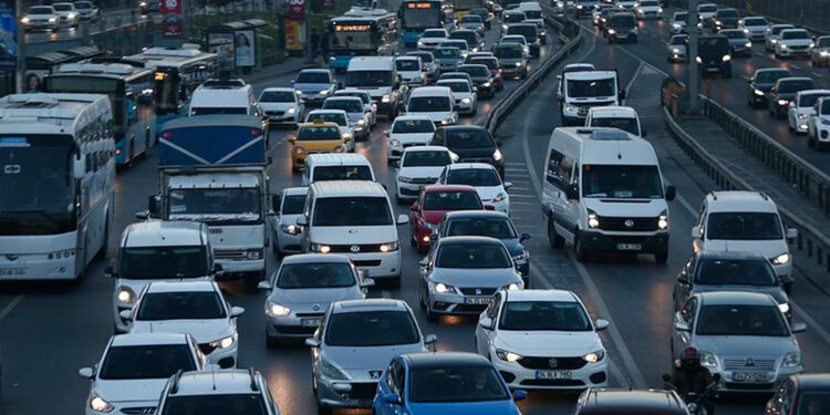 TÜİK: Ağustosta 211 bin 389 taşıtın trafiğe kaydı yapıldı